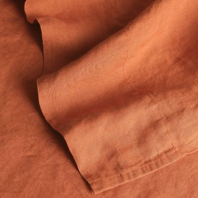 Δημιουργήστε μια άνετη κρεβατοκάμαρα με το 100% γαλλικό σεντόνι μας για όλες τις εποχές