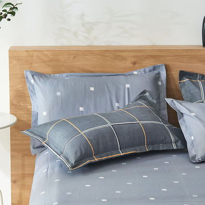 100% Polyester υφάσματα King Size Λινά κρεβατοκάμαρα με κάλυψη κουβέρτας και επίπεδο σεντόνι