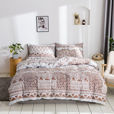 Πολυεστέρας Τυπωμένο Quilt Cover Τέσσερα κομμάτια σετ προσαρμοσμένο για την ικανοποίηση και την άνεση σας