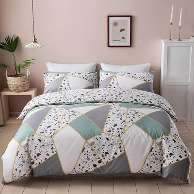 Πολυεστέρας Τυπωμένο Quilt Cover Τέσσερα κομμάτια σετ προσαρμοσμένο για την ικανοποίηση και την άνεση σας